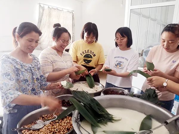 粽子飄香 塞滿幸福 | 騰飛鑄鋼祝大家端午節(jié)安康！